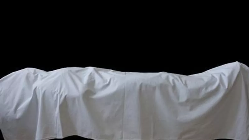 هل هناك شيء خاص يقال عند احتضار المسلم غير تلقين الشهادة؟
