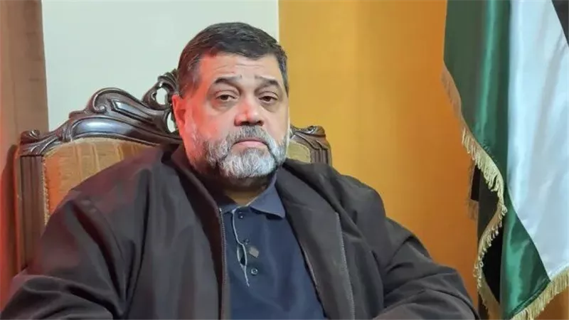 أحمد موسى يهاجم أسامة حمدان: «قاعد في التكييف ولا يعرف المعابر»