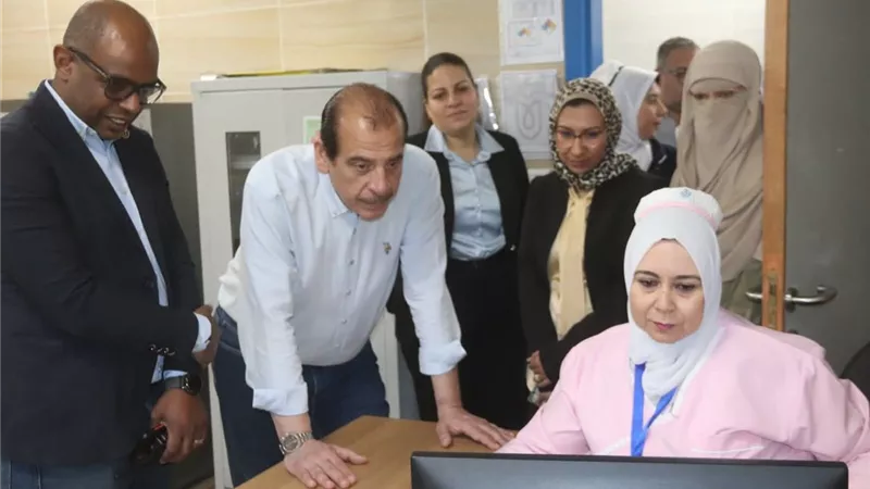 نائب وزير الصحة يتفقد منشآت الهيئة العامة للرعاية بمحافظة السويس