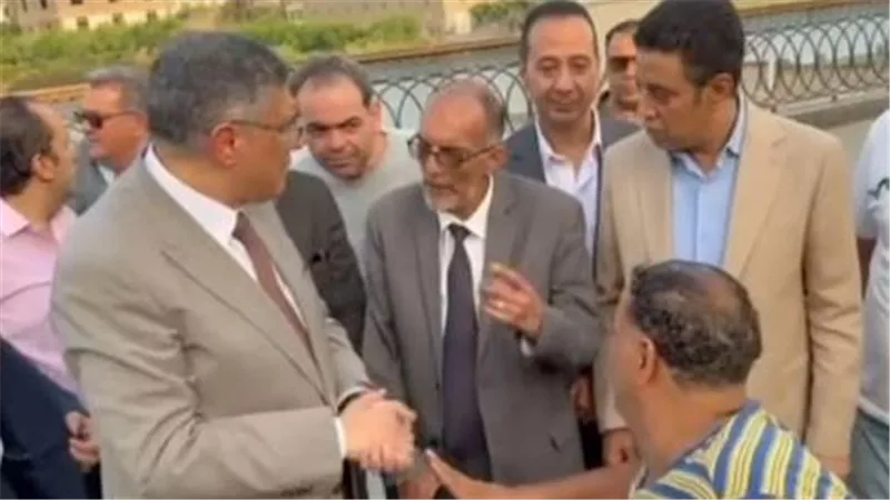 نفسي في شقة.. محافظ الجيزة يستجيب لطلب مواطن خلال جولته بحي جنوب