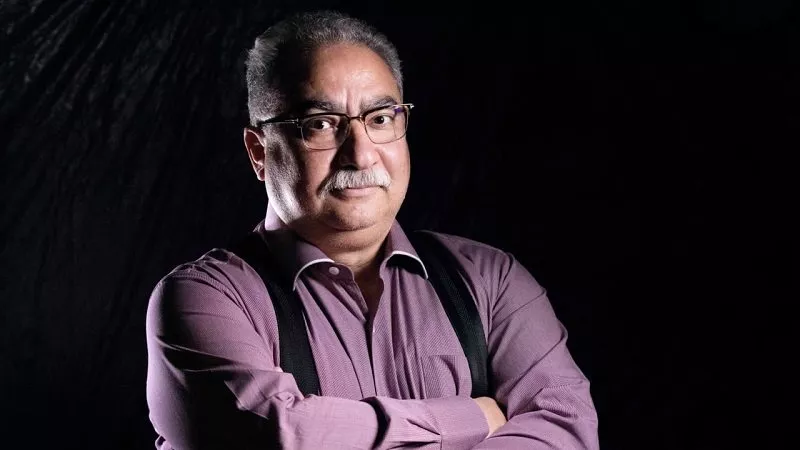 إبراهيم عيسي يحذر إدرة المتحف من السماح بقراءة القرآن داخل المتحف الكبير