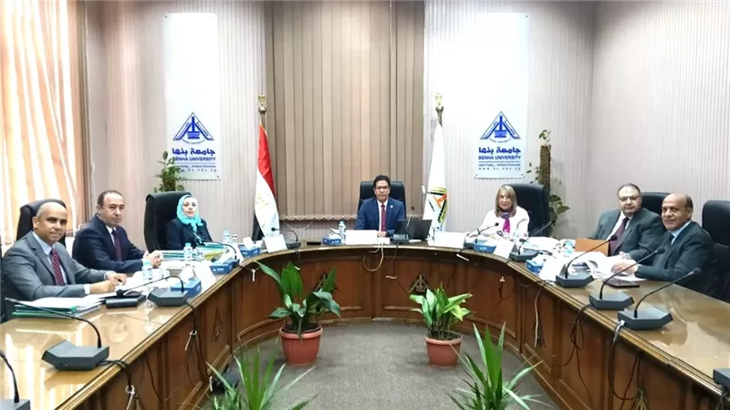 لجنة قيادات جامعة بنها تستقبل المتقدمين للوظائف القيادية