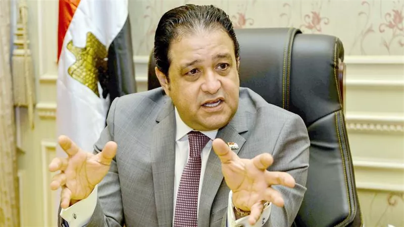 علاء عابد يدين الهجوم على وفد حماس: يكشف الوجه الحقيقي للاحتلال