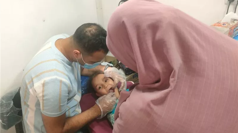 الكشف على 443 مواطنًا في مختلف التخصصات في البحيرة                 