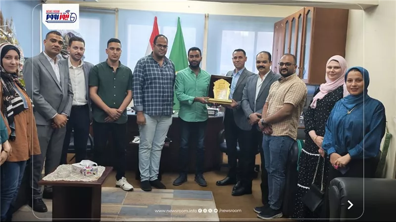 المجلس الأعلى لشباب مقدمي الخدمة الصحية بالفيوم يقدم التهنئة لوكيل الوزارة