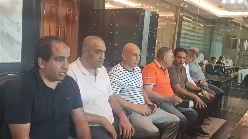 طريق المونديال يمر من الدوري.. حسام حسن يتابع اللاعبين المحليين من الملعب