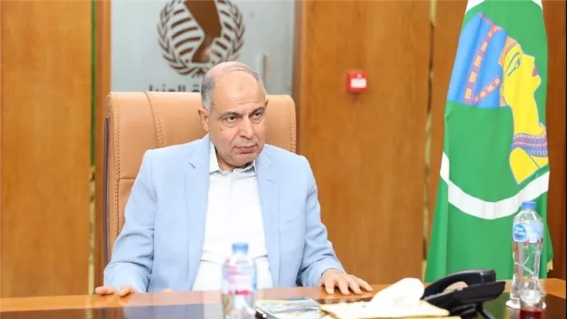 هي تكية .. القصة الكاملة لمشادة كلامية بين مدير مدرسة ومحافظ المنيا