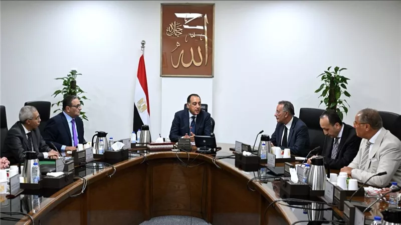رئيس الوزراء يتابع المراحل الأخيرة لتنفيذ حدائق تلال الفسطاط