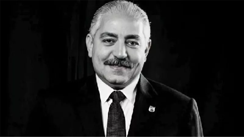ببالغ الحزن والأسى.. الأهلي ينعى والد الراحل العامري فاروق