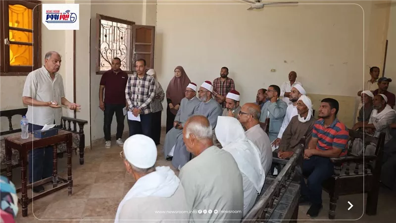 حملات مكثفة لصيانة الإنارة وتوفير مساعدات إنسانية في بني مزار بالمنيا