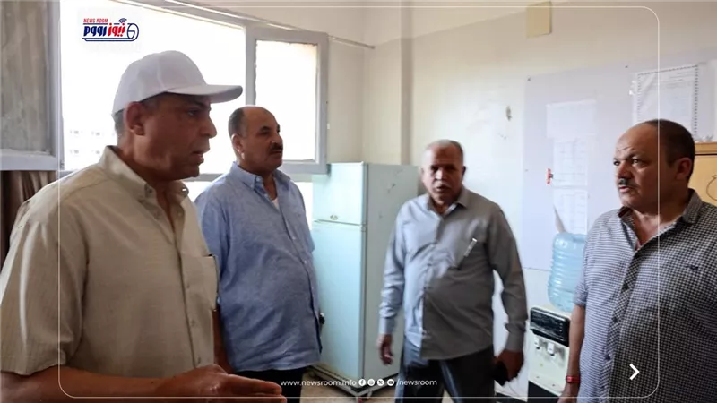 محافظ المنيا يوجّه المدارس بالالتزام بلوائح الأبنية التعليمية 