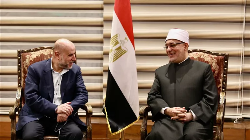 مفتي الجمهورية يستقبل قاضي قضاة فلسطين ومفتي أذربيجان ورئيس مجلس إفتاء كينيا