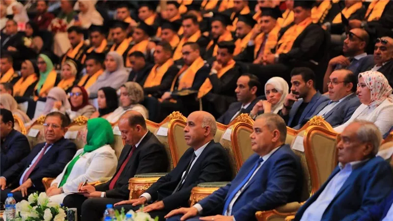  جامعة كفرالشيخ تحتفل بتخريج 