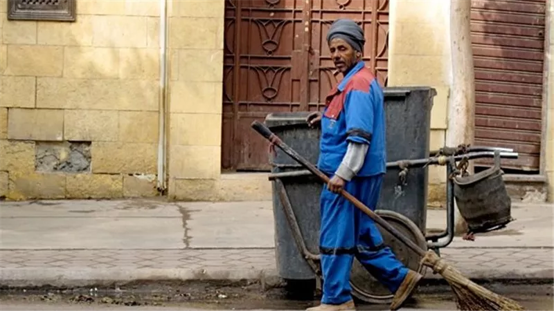 بعد وفـاة سعيد عابدين.. تامر أمين يطالب بتعميم إراحة العمال وقت الظهيرة