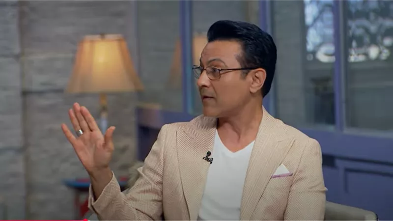 محمد سعيد محفوظ: الكلمة والريشة والحجارة وجوه موازية لمقاومة الاحتلال|فيديو 