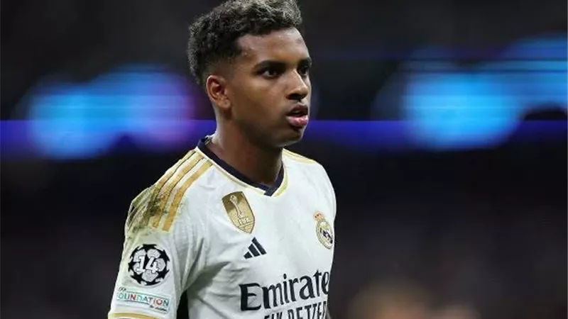 ريال مدريد: لم نتلقَّ عروضًا لرودريجو.. مجرد استفسارات من البريميرليج (خاص)