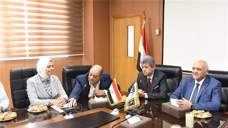 بروتوكول تعاون بين الغرفة التجارية بدمياط وجامعة حورس لتعزيز الشراكة التعليمية