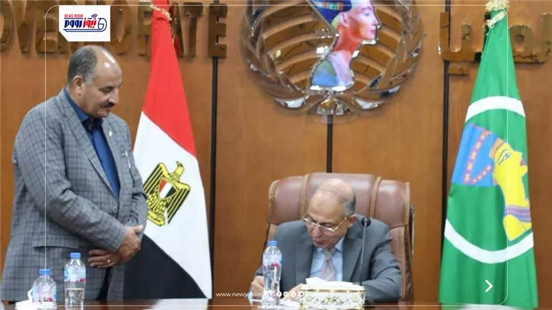 محافظ المنيا يقرر تخفيض مجموع القبول بالصف الأول الثانوي العام والفني 