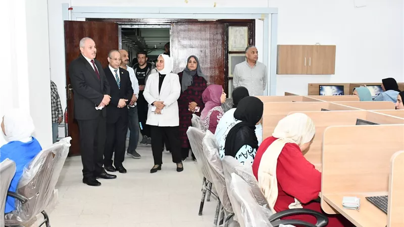 انطلاق امتحانات منتصف الفصل الدراسي الثاني بكلية الطب البيطري بجامعة قناة السويس