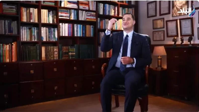 أحمد هارون: الحب غذاء القلب والروح للإنسان .. والمحن وسيلة للتمكين والرفعة