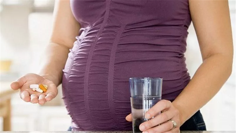 بعد استشارة الطبيب.. اعرفي أهم الفيتامينات الهامة في الحمل