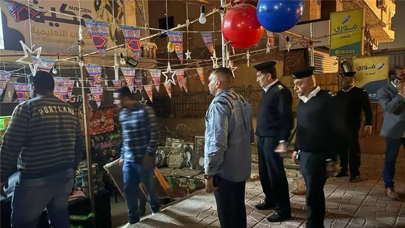 حملات مكبرة..غلق مقاهي مخالفة بحدائق الأهرام ورفع ١١٠٠ حالة إشغال وتعدٍّ على الطريق 