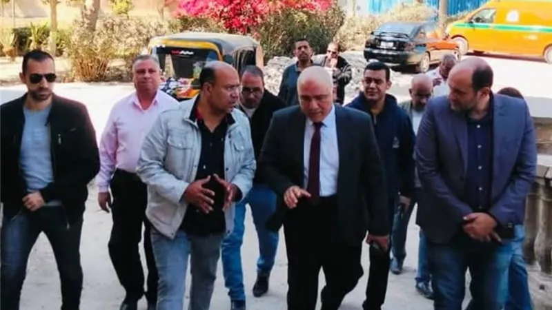 وكيل صحة القليوبية يجري جولة تفقدية بمستشفيات الخانكة