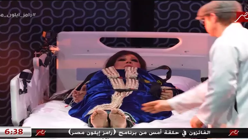 رامز جلال ساخرًا من فيفي عبده: بشكلها ده تحكم مسابقات اكلة كوارع
