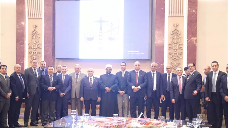 أمين البحوث الإسلامية: القضاء العادل والفكر الوسطي جناحان لاستقرار المجتمع