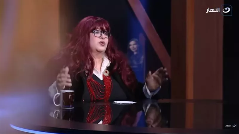فريدة سيف النصر تتعرض لموقف محرك على الهواء بسبب زواجها| فيديو