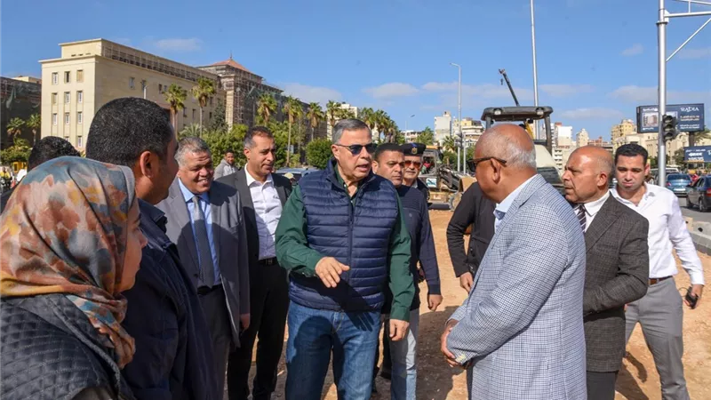 محافظ الإسكندرية يتابع نسب إنجاز مشروع تطوير ميدان الغزالتين 