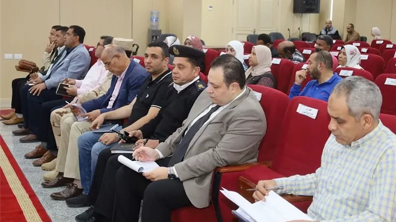 لجنة البت توافق على تقنين أوضاع عدد من الأراضى للمواطنين بالسويس