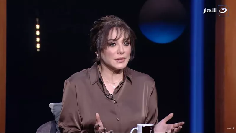 سلاف فواخرجي: سوريا لا تحكم بالدين ولكن بالسياسة| فيديو