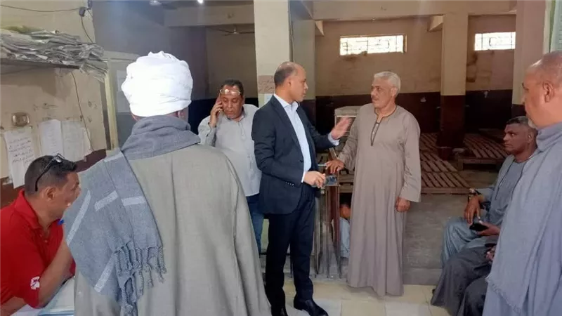 حملات تموينية مكثفة لضبط الأسواق والمخالفات فى قنا