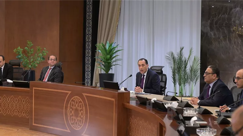 تفاصيل القرارات الحكومية لخلق فرص عمل الشباب وتعزيز الحماية الاجتماعية (فيديو)