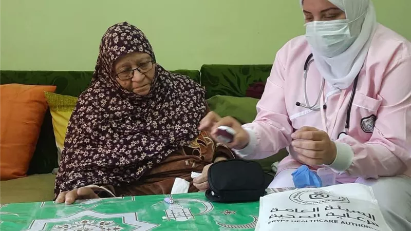 استمرار تنفيذ حملة رمضان بصحة لكل العيلة في السويس