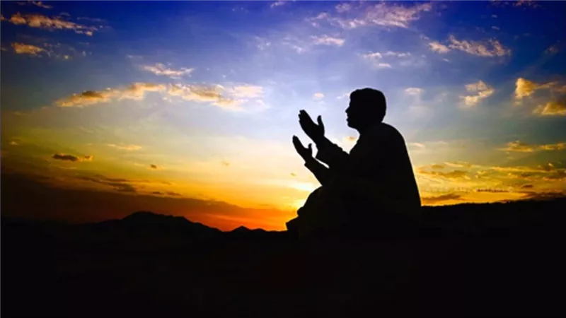 كيف كان النبي ﷺ يستقبل العشر الأواخر من رمضان؟ دار الإفتاء توضح