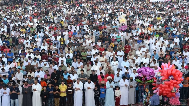 ٤٥٣ ساحة رئيسية لأداء صلاة عيد الفطر المبارك بمحافظة القليوبية 