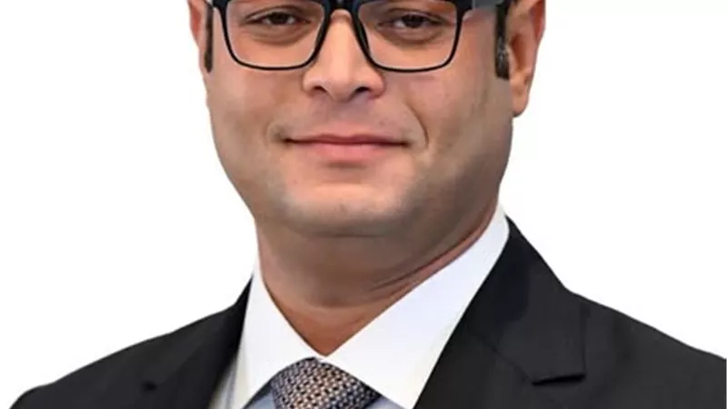 وزير الإسكان يُصدر قرارات إزالة التعديات فى مدينة برج العرب الجديدة