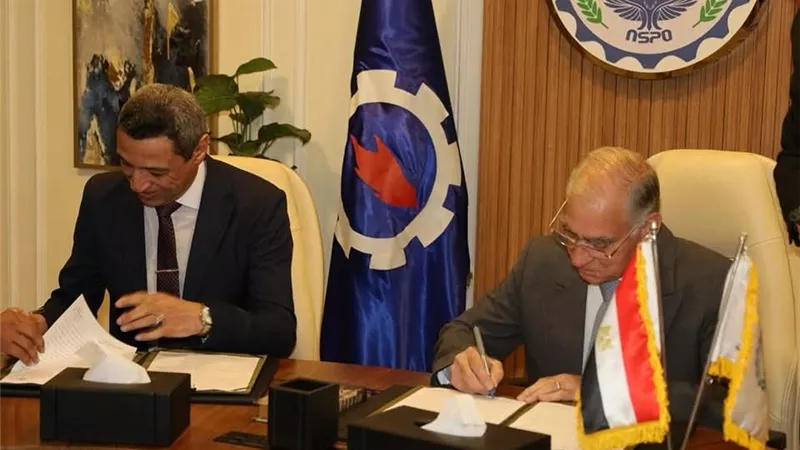 محافظ السويس يوقع بروتوكول تعاون لإقامة مدينة سكنية جديدة بحي عتاقة