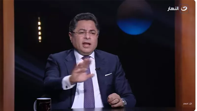 كيف نجح خالد أبو بكر في إعادة ابن إلى أمه الفرنسية؟ (فيديو)
