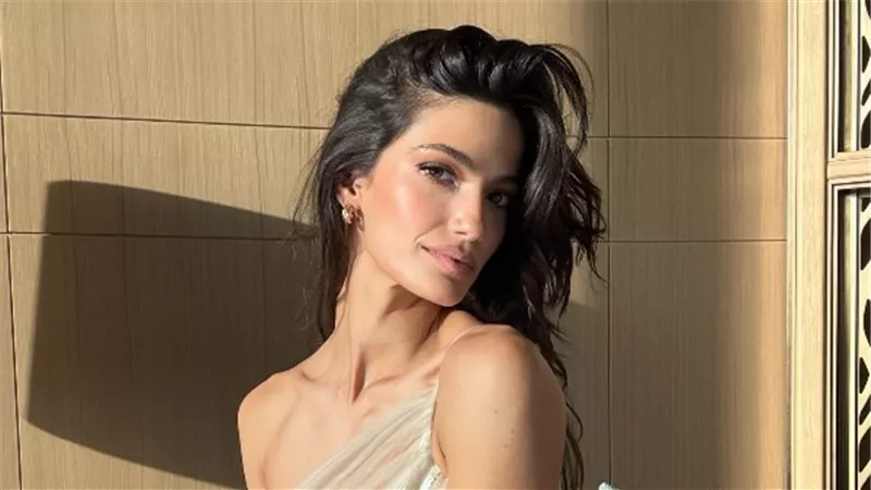 تارا عماد تتحدث عن فقد والدتها وعن علاقتها بوالدها 