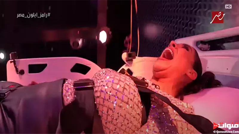 رامز جلال ساخرًا من بدرة:« صويتك مش هيأثر عليا ولا على مشاعري»