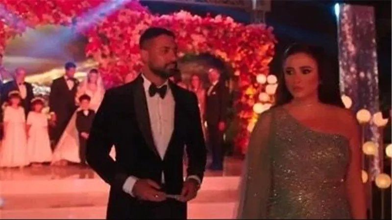 مسلسل وتقابل حبيب.. إزاي تتعامل مع المواقف المحرجة في حفلات الزفاف