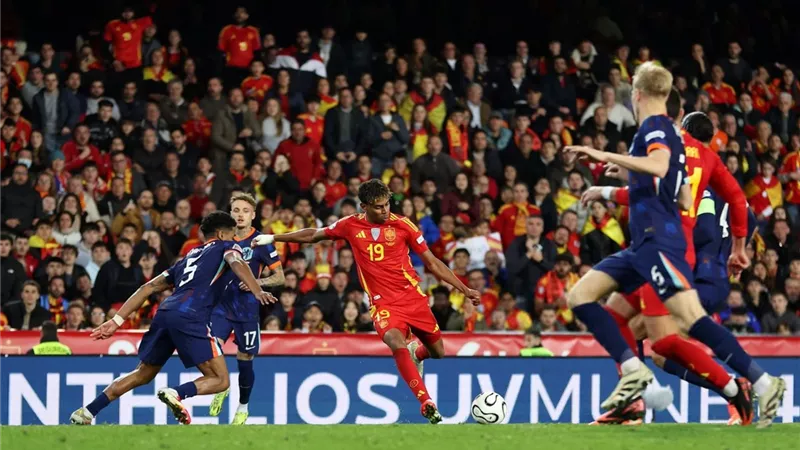 إسبانيا تطيح بهولندا و تتأهل لنصف نهائي دوري الأمم الأوروبية
