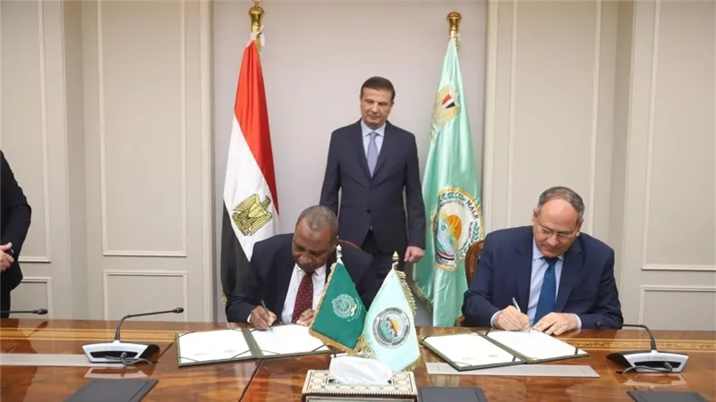 وزير الزراعة يشهد توقيع بروتوكولين تعاون بين مركزب البحوث والمنظمة العربية للتنمية