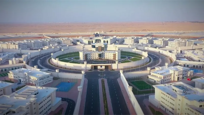 الداخلية: زيارة استثنائية لنزلاء مراكز الإصلاح والتأهيل بمناسبة عيد الفطر المبارك