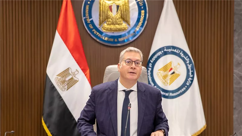 حركة تنقلات..  وزير البترول يعتمد تكليفات جديدة في المواقع الإنتاجية والإدارية