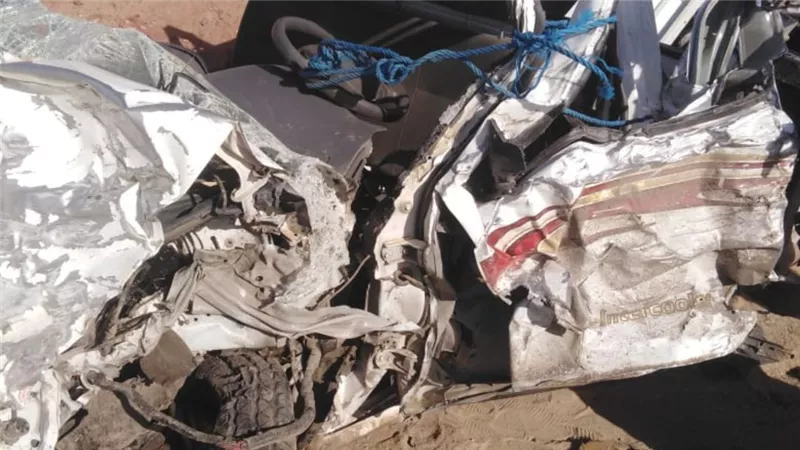مصرع شخص وإصابة 6 آخرين إثر حادث تصادم ميكروباص بسيارة نقل بأسوان