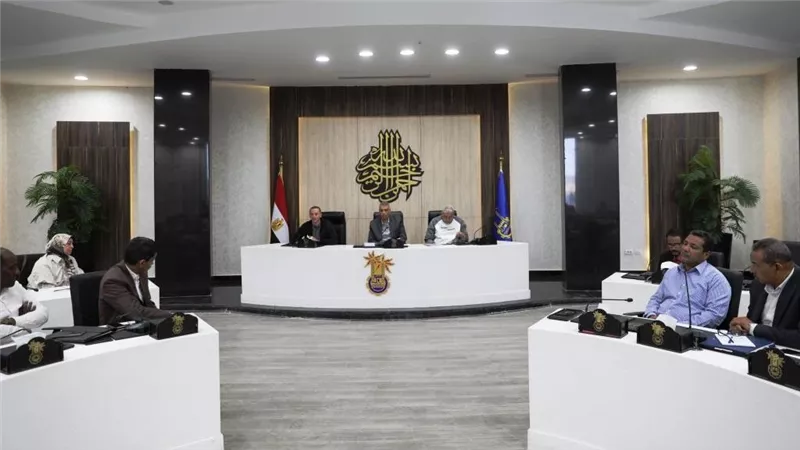 تزامنًا مع عيد الفطر.. محافظ أسوان: تحديد مواعيد عمل المخابز البلدية